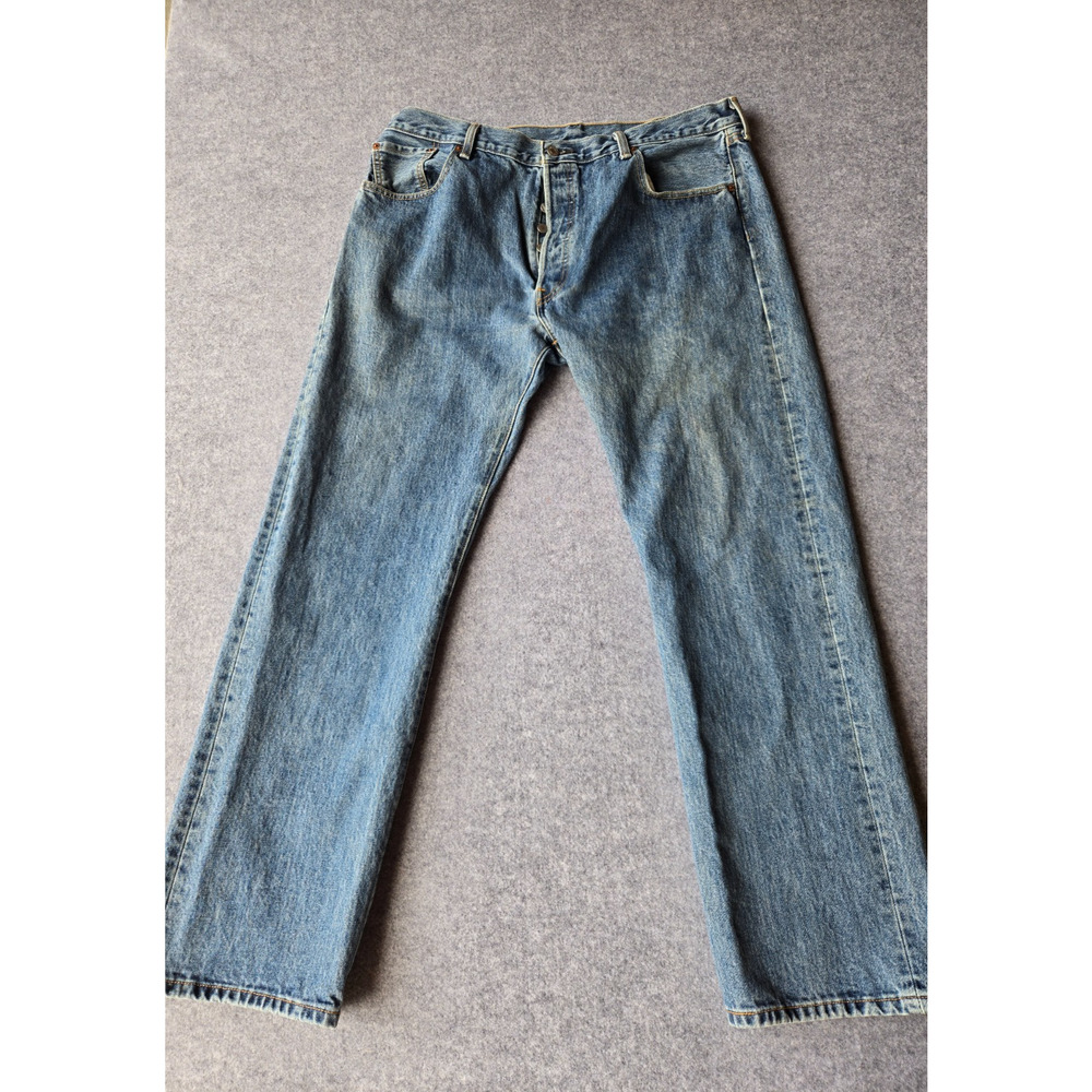 Levis 501 Jeans Men's 38x32 Straight Leg Button Fly Medium Wash